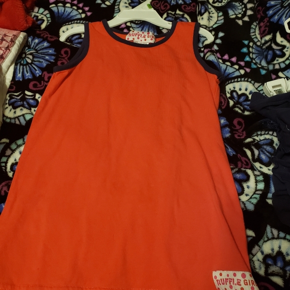 Matching Sets - Picture 2 of 4